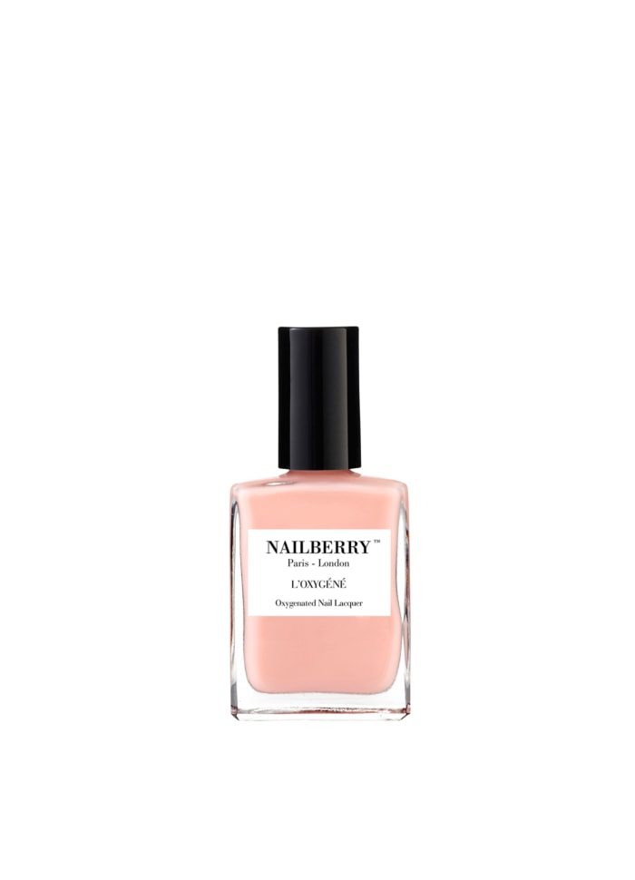 Nailberry – a touch of powder